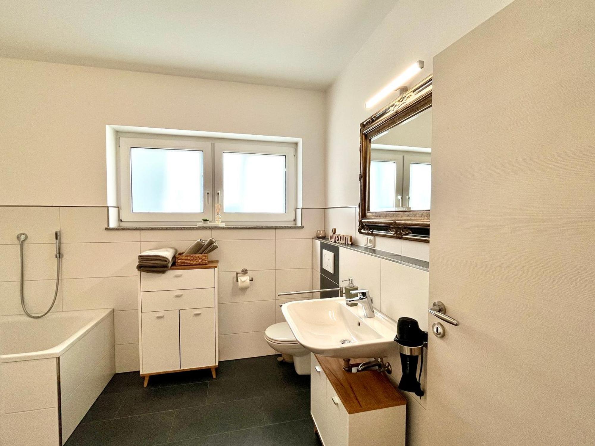 Ferienwohnung Moseltraum, 1-6 Pers, Mit 3 Schlafzimmer Und Panoramabalkon Mueden Екстер'єр фото
