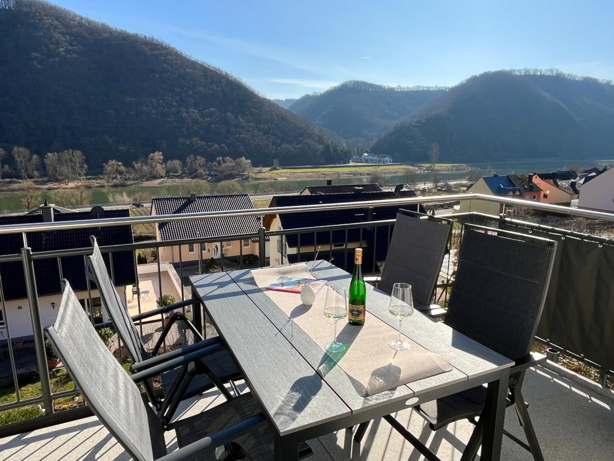 Ferienwohnung Moseltraum, 1-6 Pers, Mit 3 Schlafzimmer Und Panoramabalkon Mueden Екстер'єр фото
